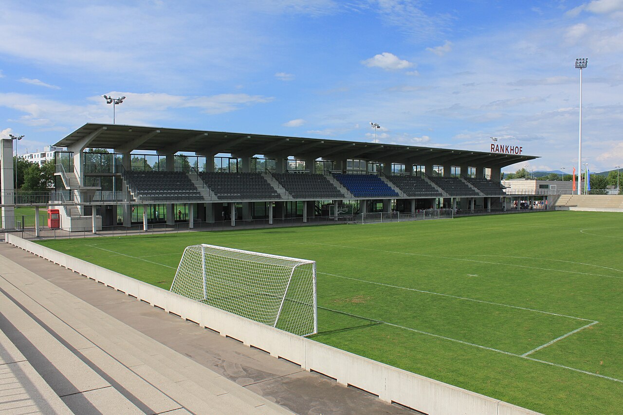 Tribüne im Stadion Rankhof